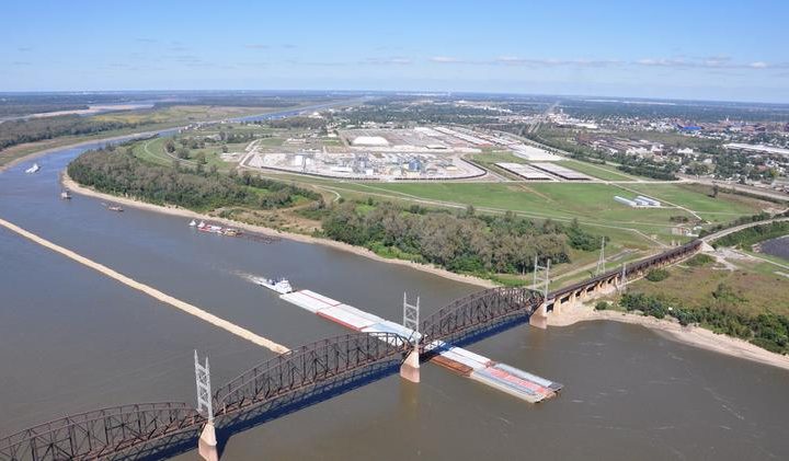 Madison Harbor Loads First Barge