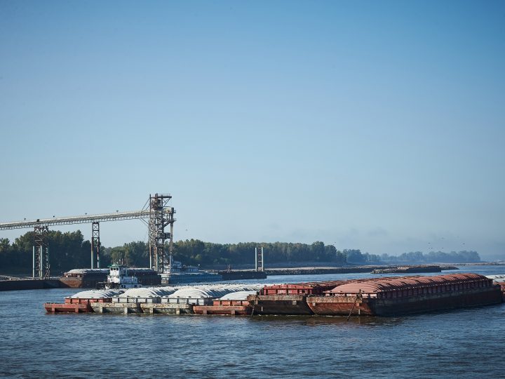 Efforts Underway to Move More Containers on the Mississippi River and its Tributaries