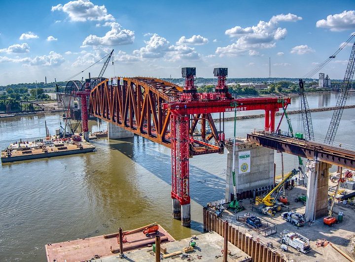 Merchants Bridge passes key construction milestone