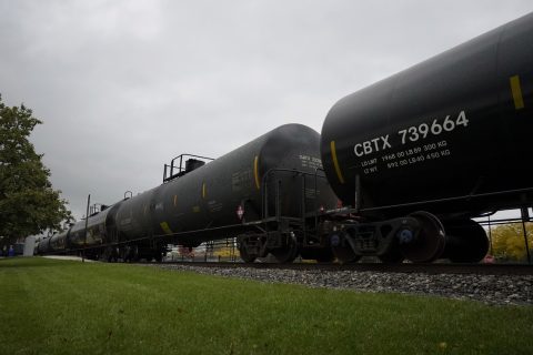 Photo of a train with two tanker cars